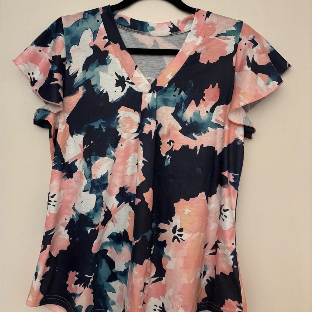 Floral V-Neck Top in Pink and Navy